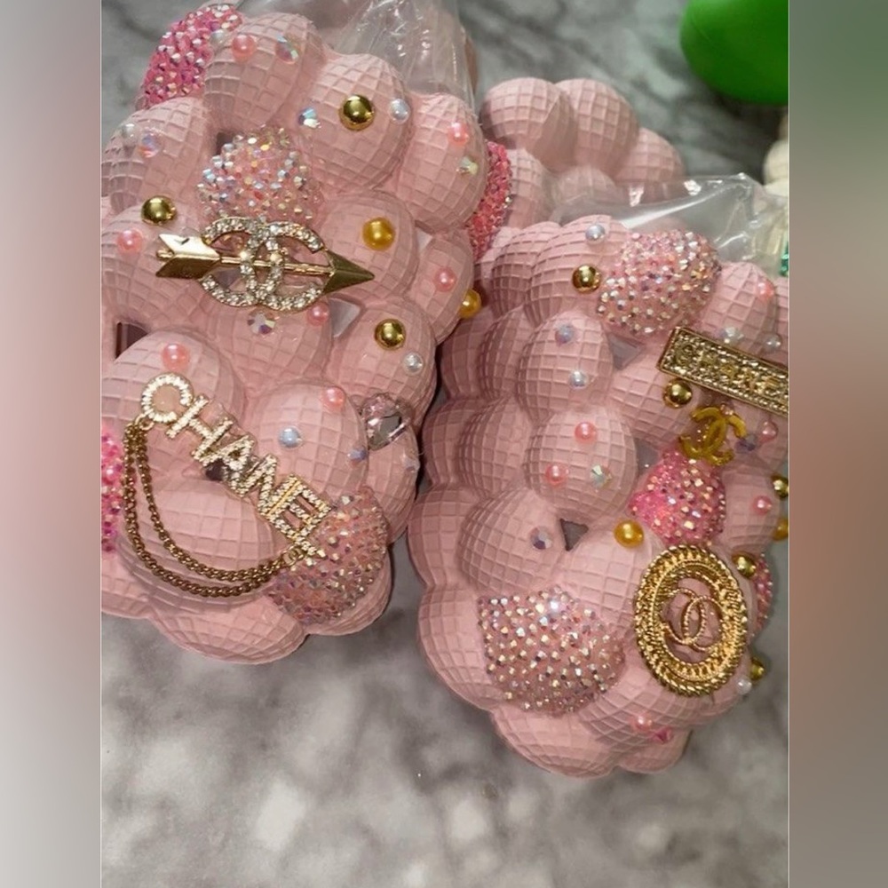 Custom bubble slides